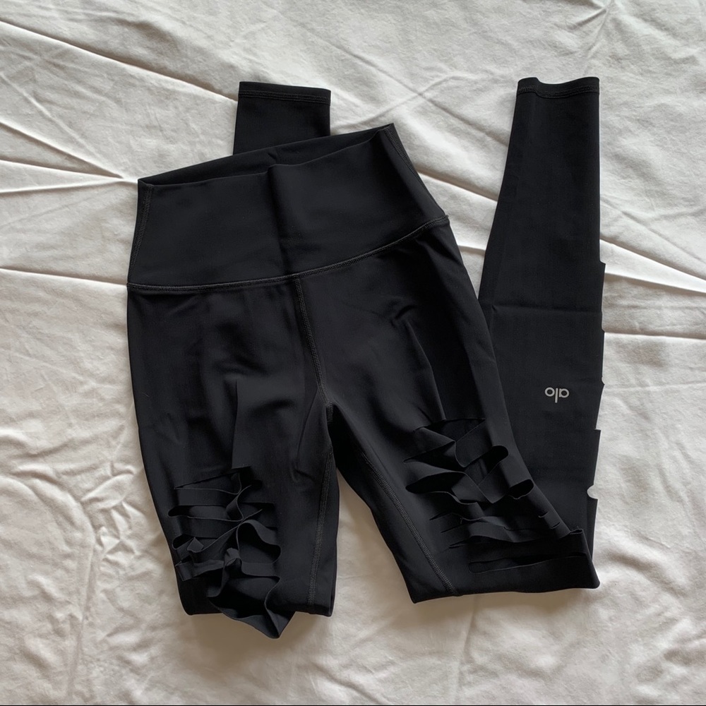 Alo Yoga “Extreme Ripped Warrior” Leggings